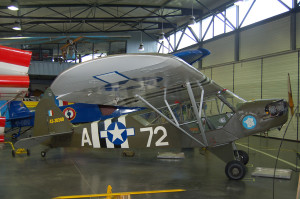Piper l-4