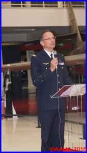 Le général Antoine Creux, inspecteur général des armées (air), 
