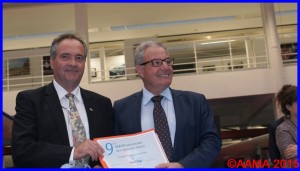 Yannick Batogé recevant le prix Dassault Aviation