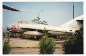 MiG-17 n° 2011
